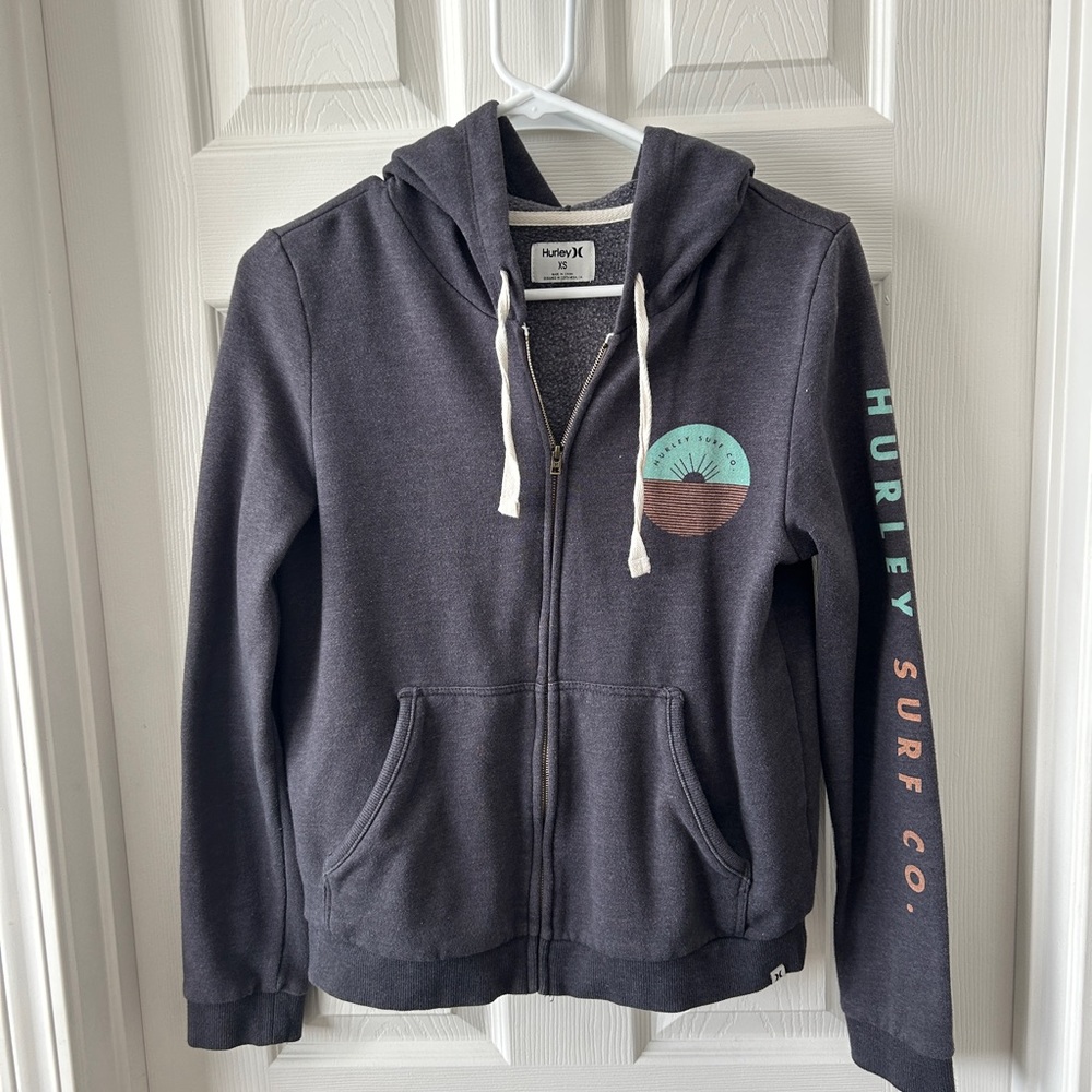 Hurley zip-up Jacket🤍
